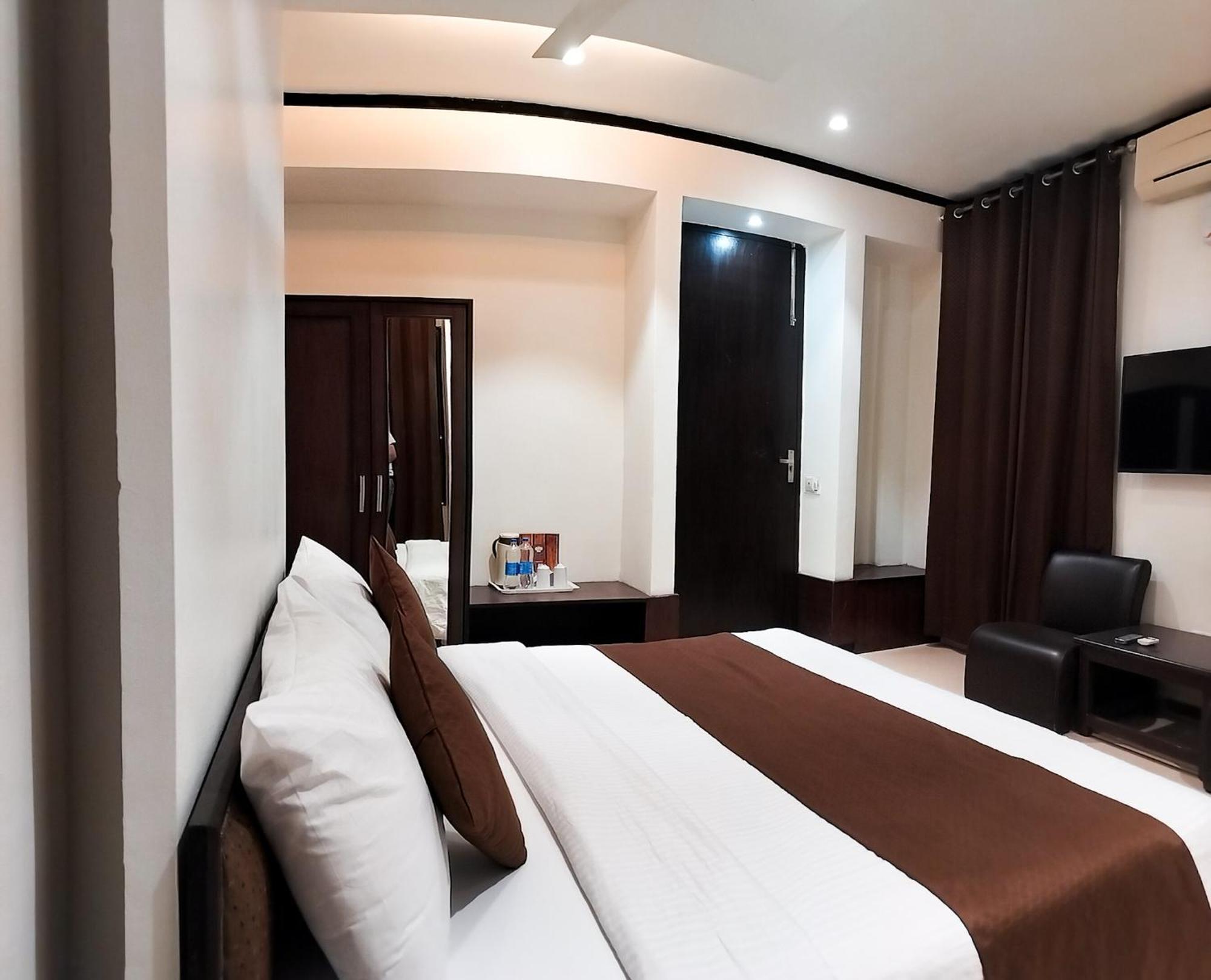 Hotel The Wind Cross Kālka Zewnętrze zdjęcie